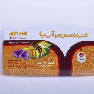 گز ممتاز عسل و زعفران 33٪ پسته ۴۵۰ گرم لقمه آریا