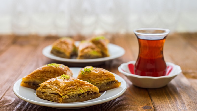 بهترین گز اصفهان کالری باقلوا