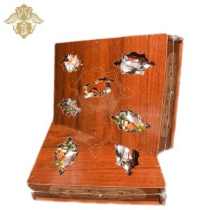 بهترین گز اصفهان | گز جعبه چوبی پسته ۲۲٪ ۳۵۰ گرم آریا