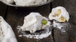بهترین گز اصفهان مزه شیرین گز اصفهان