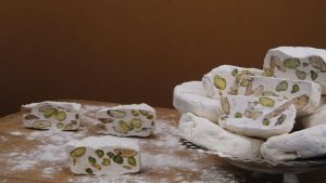 گز و عطرها | گز و شیرینی آریا | بهترین گز اصفهان