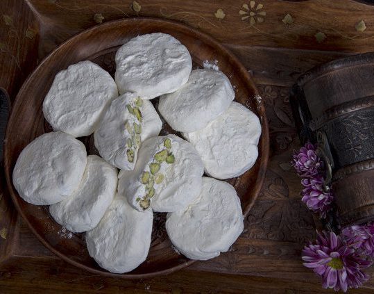 گز در دسرهای مختلف | گز و شیرینی آریا | بهترین گز اصفهان