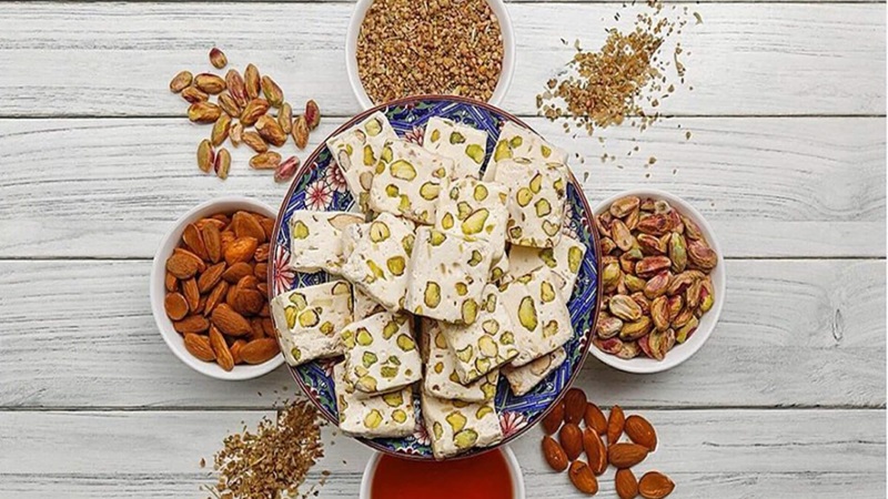گز و کبد | گز و شیرینی آریا | بهترین گز اصفهان