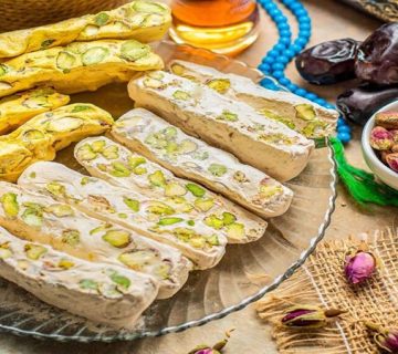بررسی تنوع طعم‌ها و ترکیبات گز | گز و شیرینی آریا (بهترین گز اصفهان)
