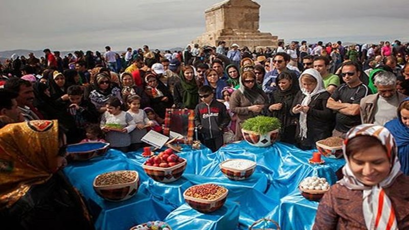 جایگاه گز در مراسمها و جشنهای ایرانی | گز و شیرینی آریا | بهترین گز اصفهان