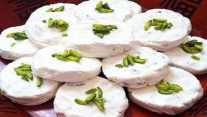 عوارض جانبی مصرف زیاد گز | گز و شیرینی آریا (بهترین گز اصفهان)