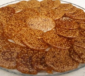 ترکیبات پولکی و دلایل مناسب بودن آن برای گیاه‌خواران | گز و شیرینی آریا (بهترین گز اصفهان)