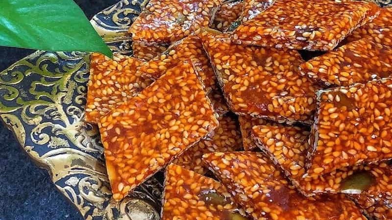 فواید و مضرات مصرف پولکی | گز و شیرینی آریا (بهترین گز اصفهان)