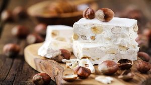 مصرف گز در دوران بارداری | گز و شیرینی آریا | بهترین گز اصفهان