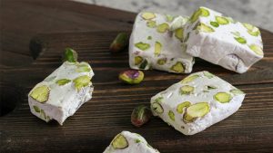 شیرینی گز و تأثیرات آن بر خلق و خو | گز و شیرینی آریا | بهترین گز اصفهان